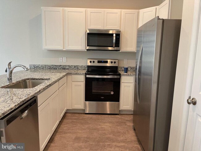 172 College Dr in Luray, VA - Building Photo - Building Photo