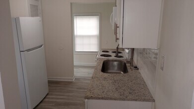 1920 Walker St in Augusta, GA - Foto de edificio - Building Photo