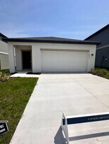 2912 Poppy Ave in Haines City, FL - Building Photo