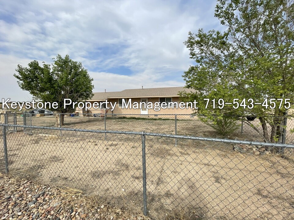 1024-1026 E Mallon Dr in Pueblo West, CO - Building Photo