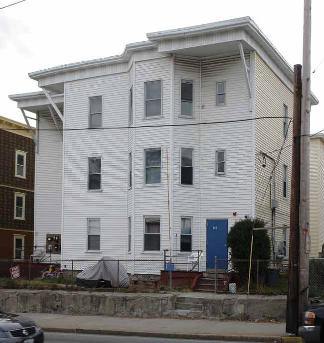 802 Social St in Woonsocket, RI - Building Photo - Building Photo