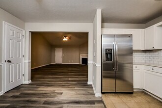 1325 Carney Ct in Mcdonough, GA - Building Photo - Building Photo