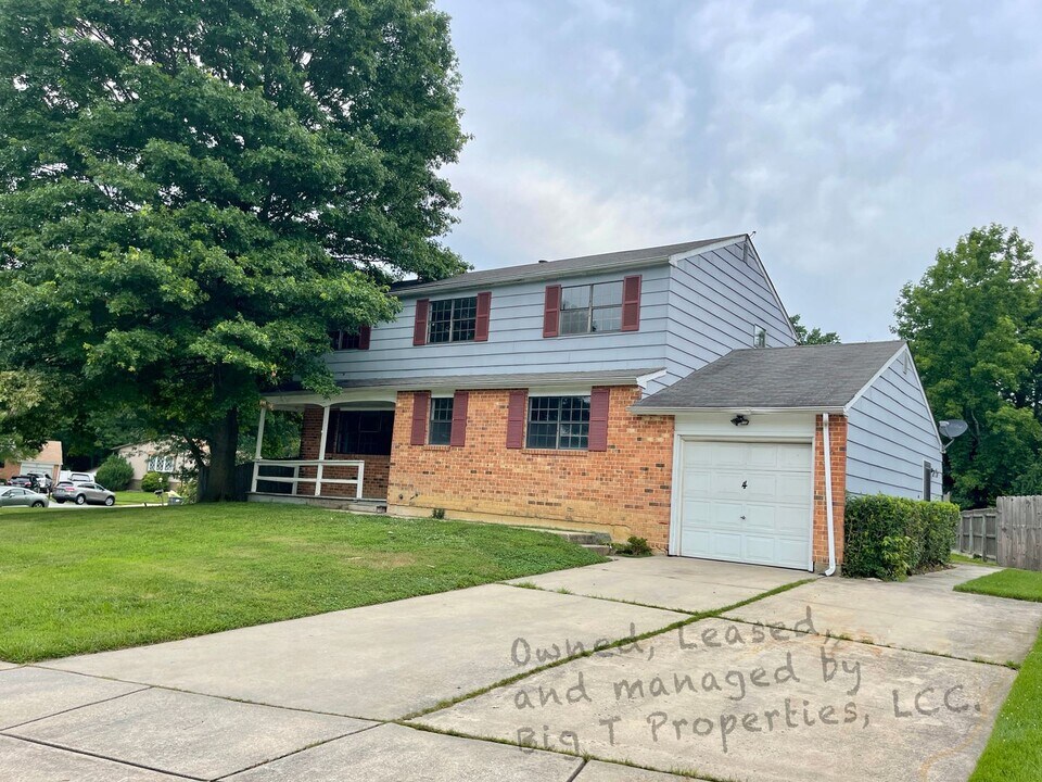 4 Regal Ct in Newark, DE - Building Photo