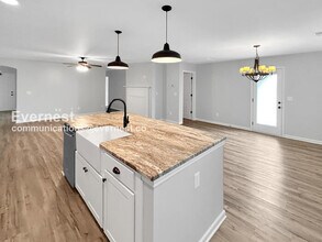 322 Fenrose Dr in Harvest, AL - Building Photo - Building Photo