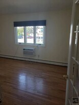 LITTLEFIELD AVENUE in Staten Island, NY - Building Photo