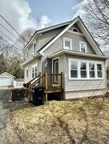 24 Stone St in Bangor, ME - Building Photo