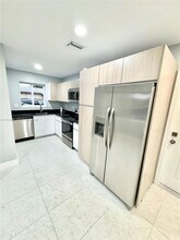 932 NW 2nd St in Fort Lauderdale, FL - Building Photo - Building Photo