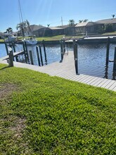 4802 Tudor Dr, Unit 106 in Cape Coral, FL - Building Photo - Building Photo
