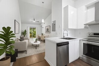 6149 Garden Ct in Davie, FL - Building Photo - Building Photo