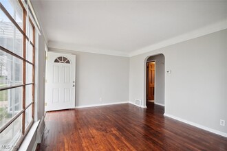 14416 Krems Ave in Maple Heights, OH - Building Photo - Building Photo