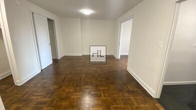 5 AVENUE in New York, NY - Building Photo - Building Photo