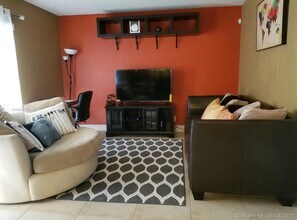 1541 Balfour Point Dr-Unit -H in Royal Palm Beach, FL - Foto de edificio - Building Photo