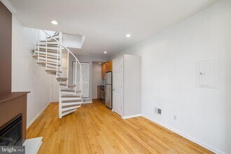 744 S 22nd St in Philadelphia, PA - Building Photo - Building Photo