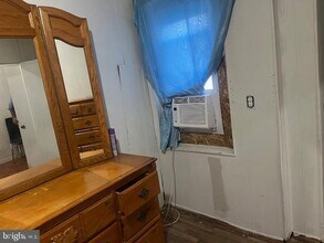 5005 Jackson St in Philadelphia, PA - Building Photo - Building Photo