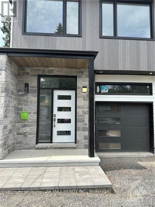 842 Dundee Ave in Ottawa, ON - Building Photo