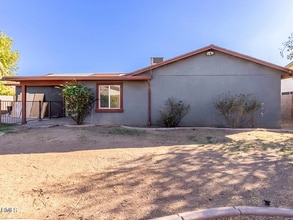 7612 W Hope Dr in Peoria, AZ - Building Photo - Building Photo