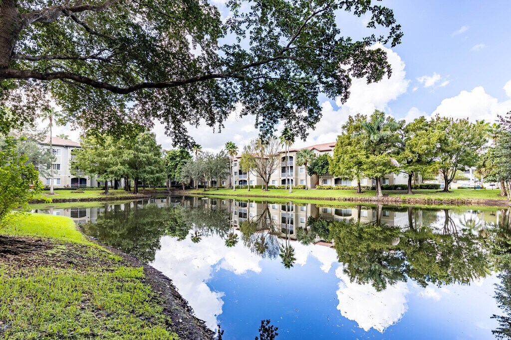 Polo Glen Apartment Homes in Plantation, FL