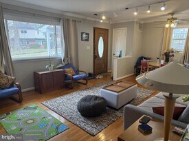 308 Clagett Dr in Rockville, MD - Building Photo