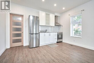 77 Victoria St in Barrie, ON - Building Photo - Building Photo