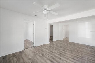 1159 Engman St in Clearwater, FL - Building Photo - Building Photo