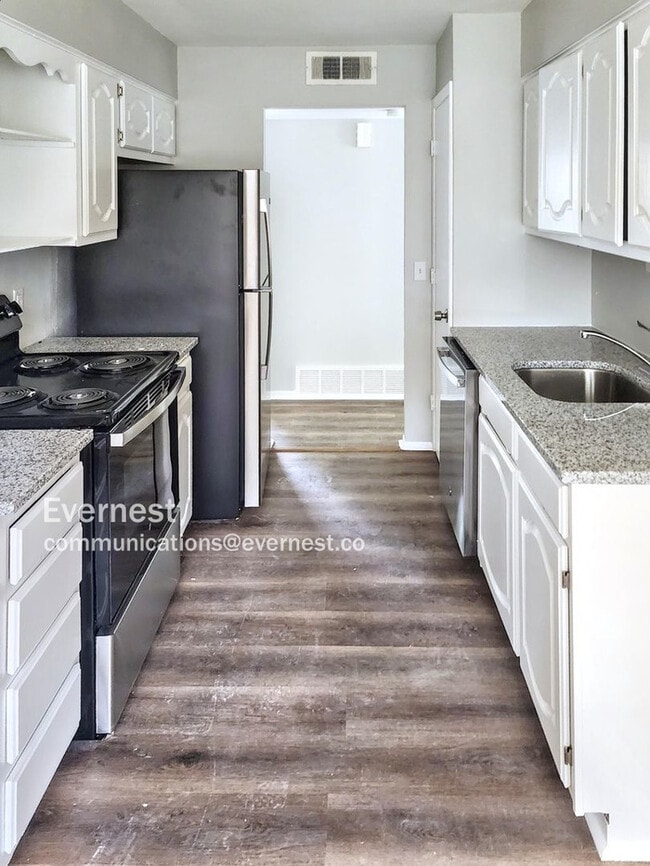 10555 Langford Dr in St. Louis, MO - Building Photo - Building Photo