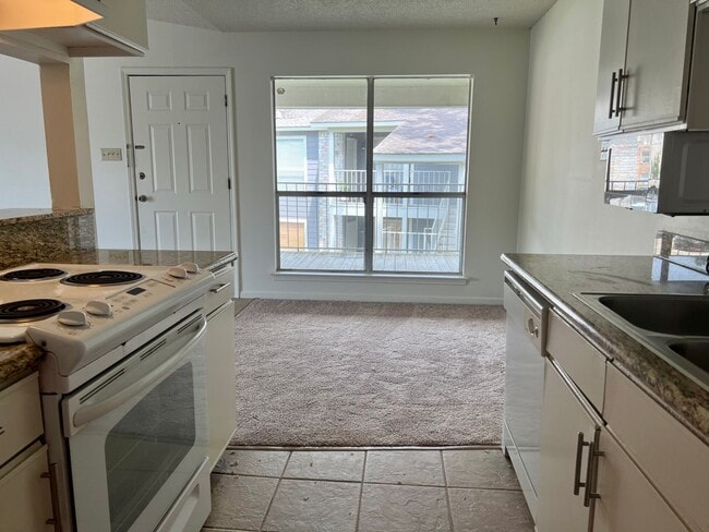 5107 Nicholson Dr in Baton Rouge, LA - Foto de edificio - Building Photo