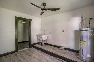 1215 Lilac St in Fort Worth, TX - Building Photo - Building Photo