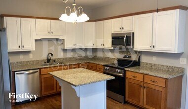 531 Glenstone Springs Dr in Clarksville, TN - Building Photo - Building Photo