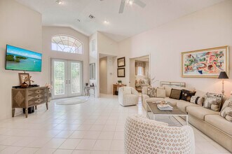 10080 Dover Carriage Ln in Wellington, FL - Building Photo - Building Photo