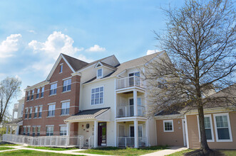 The Willows at Medford in Medford, NJ - Foto de edificio - Building Photo