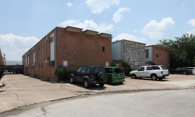 Wes-lyn Apartments in Houston, TX - Foto de edificio - Building Photo