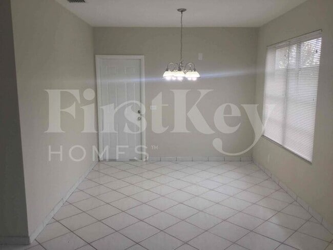 60 NW 189th Terrace in Miami, FL - Building Photo - Building Photo