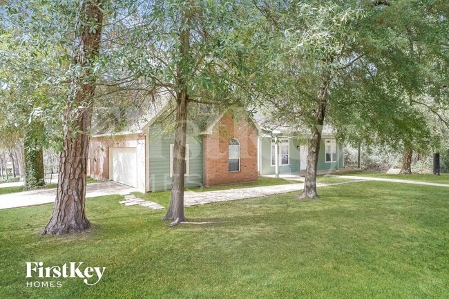 295 Cypress Dr in Conroe, TX - Building Photo - Building Photo