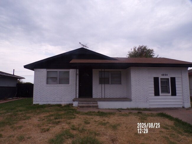 4804 NW Ozmun Ave in Lawton, OK - Building Photo - Building Photo