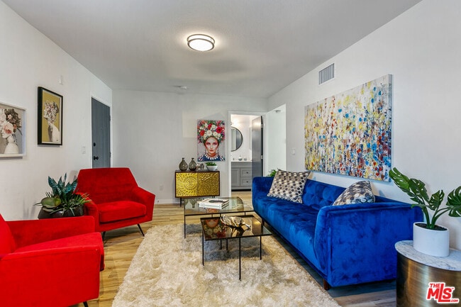 property at 6640 Woodley Ave