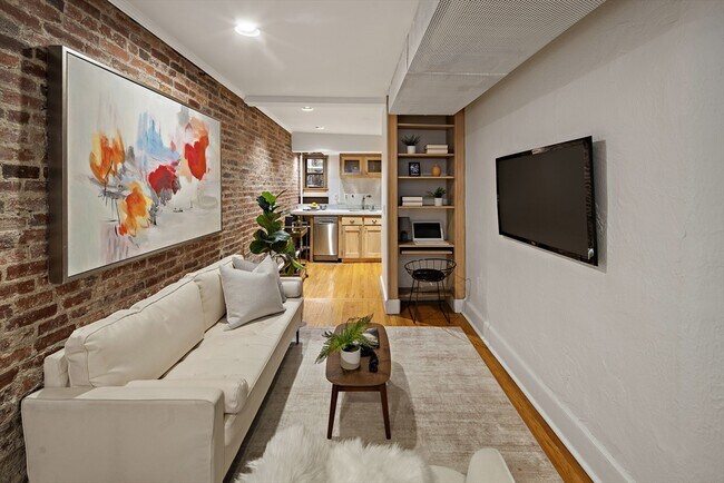 76 Phillips St in Boston, MA - Building Photo - Building Photo