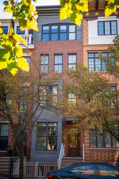 110 Tidewater St in Jersey City, NJ - Building Photo - Building Photo