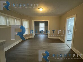 1124 Vernon Dr in Dayton, OH - Building Photo - Building Photo