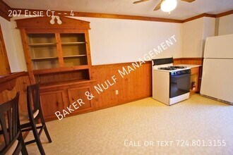 207 Elsie Ct in Manor, PA - Building Photo - Building Photo