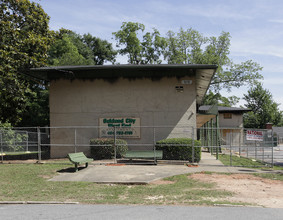 Oakland City West End in Atlanta, GA - Building Photo - Building Photo