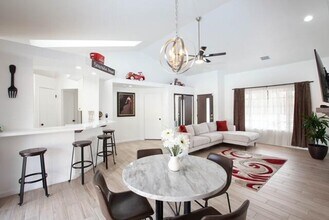 69480 Bion Way in Cathedral City, CA - Building Photo - Building Photo