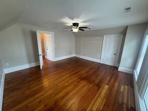 17 Whitman Ave, Unit 3 in Whitman, MA - Building Photo - Building Photo