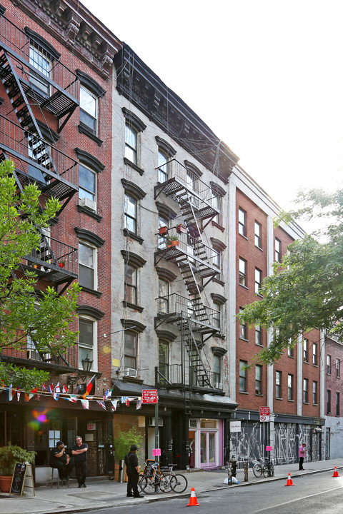 5 Rivington St in New York, NY - Building Photo