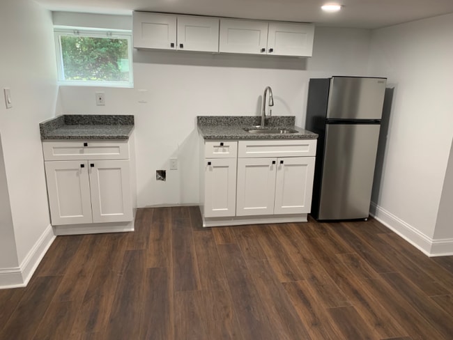 property at 1915 Halethorpe Ave
