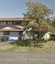 4184 Bluebelle Way in Springfield, OR - Building Photo