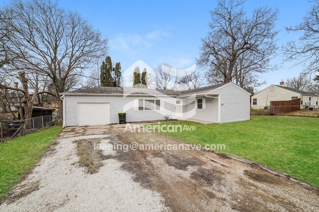 302 Wagner St in Washington, IL - Foto de edificio - Building Photo