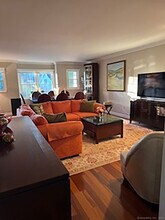123 Governor Trumbull Way in Trumbull, CT - Building Photo - Building Photo