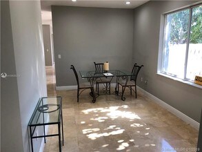 1115 N 17th Ave-Unit -3 in Hollywood, FL - Building Photo - Building Photo