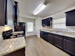 7559 Bowdre in San Antonio, TX - Building Photo - Building Photo