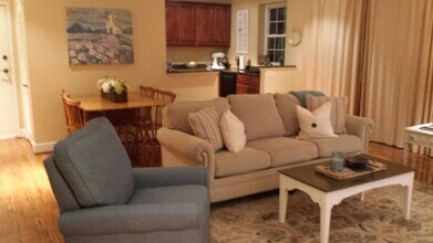 1112 Clifton Ln in Nashville, TN - Building Photo - Building Photo